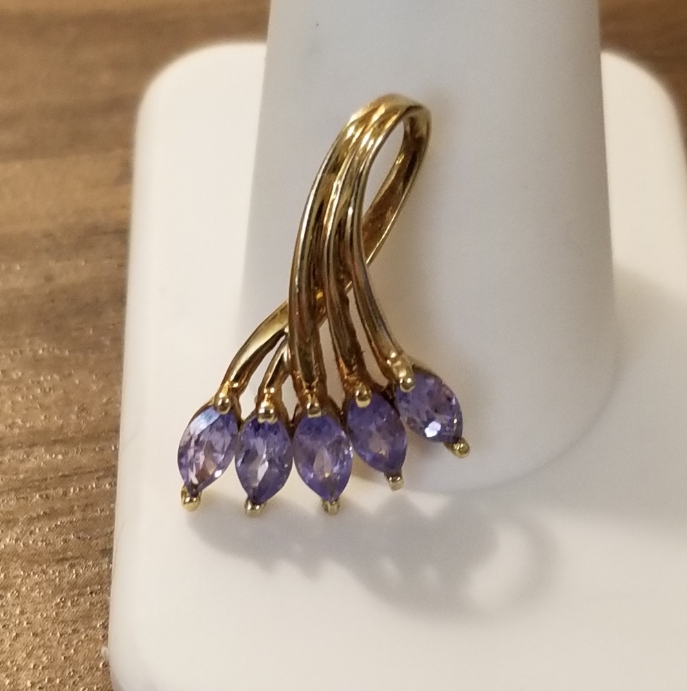 10K Gold Tanzanite Pendant